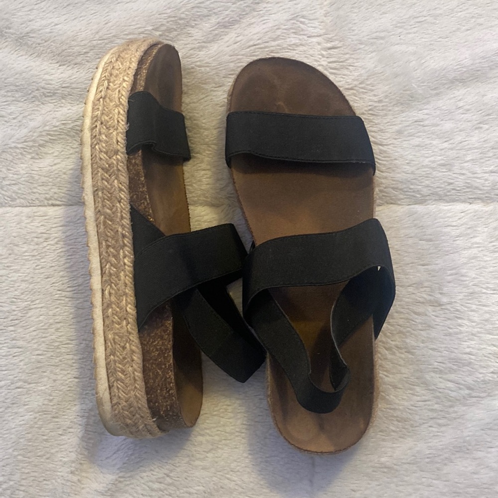 Madden Girl platform shoes. Size 8.5
